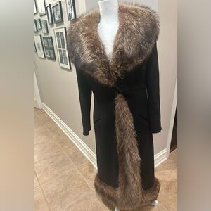 Vintage Black Trench Coat with Brown Fur Collar and Trim